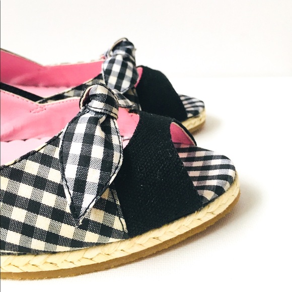 NWT Poetic Licence “Picnic Anyone” gingham flat - Picture 4 of 7